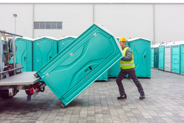 Portable Toilet Options We Offer in Lexington, MI